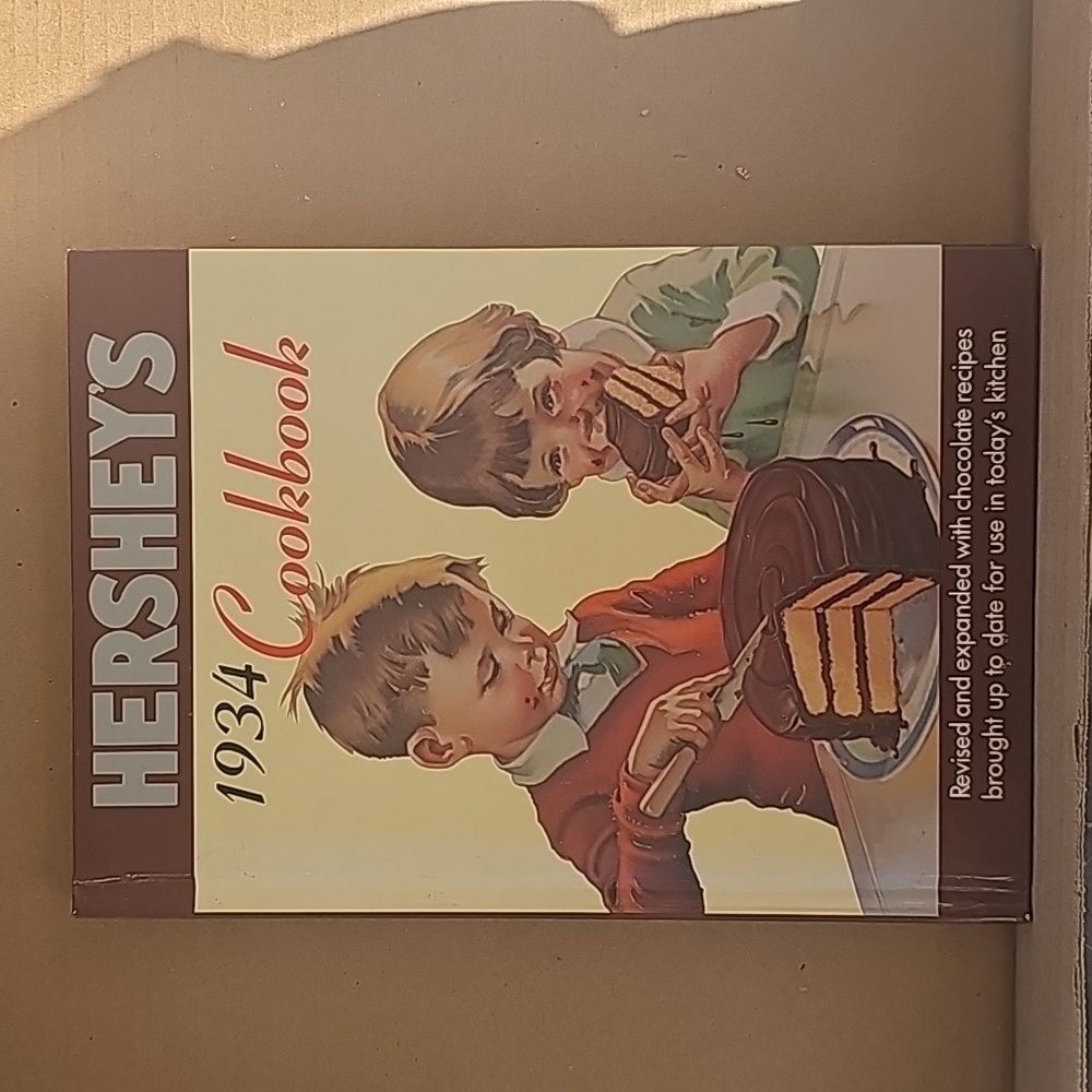Hardcover Hershey's 1934 Cookbook
